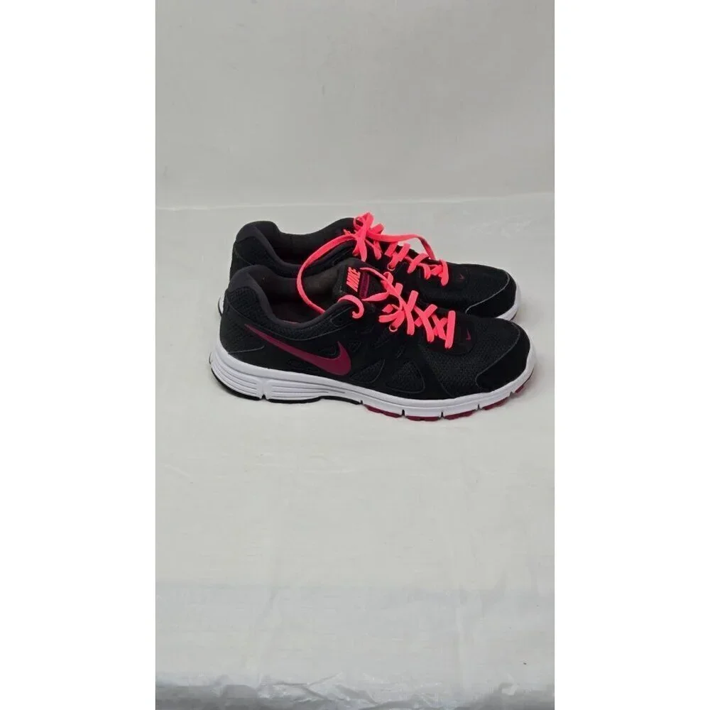 Nike Women's Black Revolution 2 Sneakers Athletic Shoes size 10